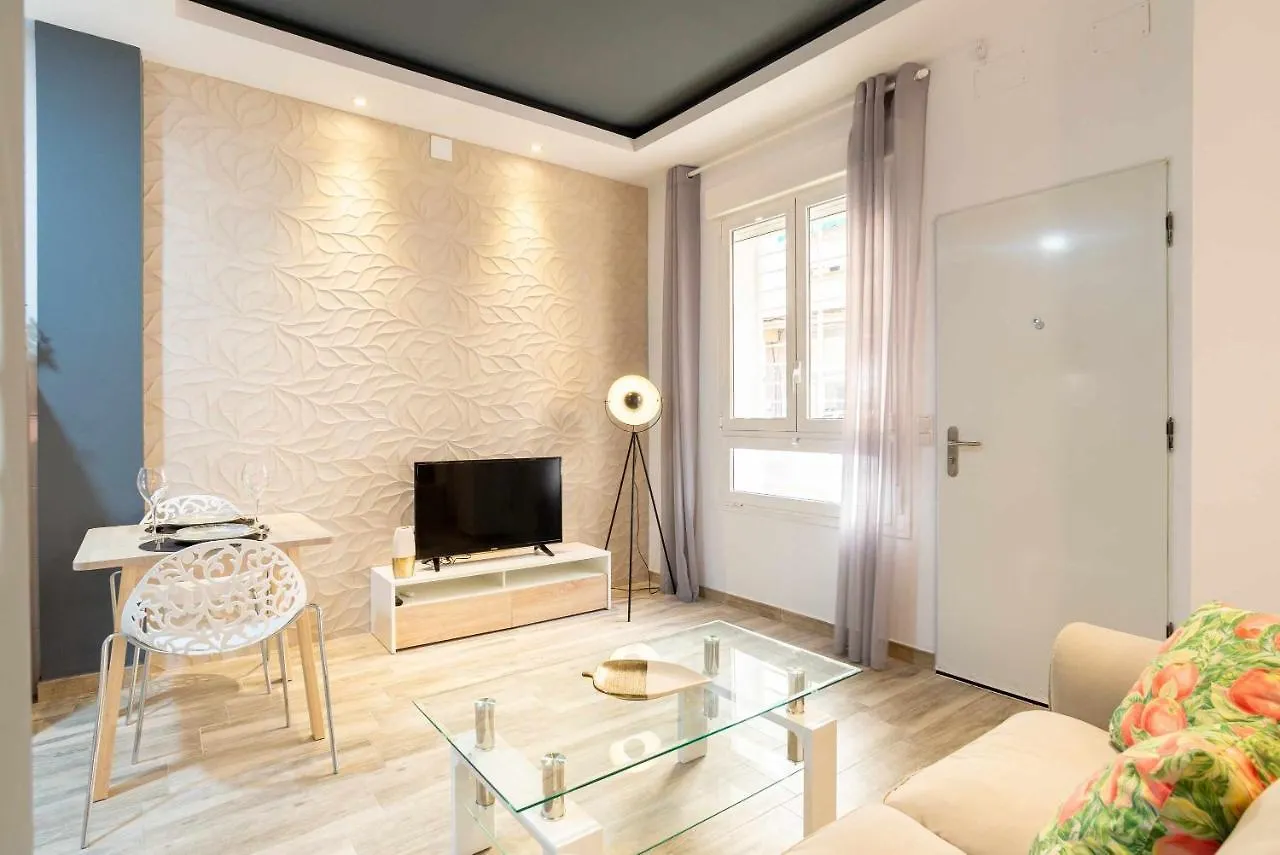 Vialia Suites Cinema Malaga Apartment
